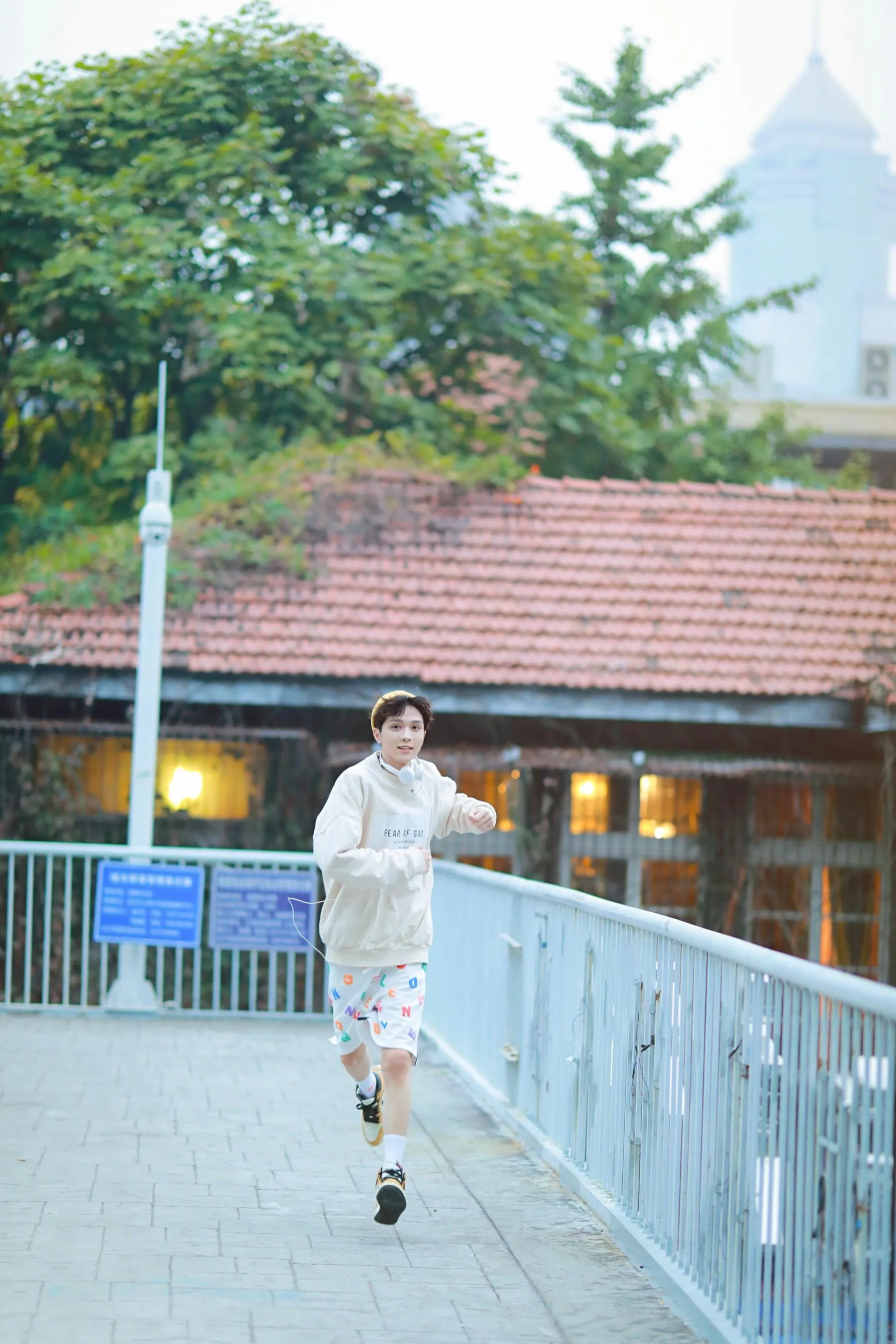 [YITUYU艺图语]2022.07.28 小小少年  _也比大熊_ [22P]插图